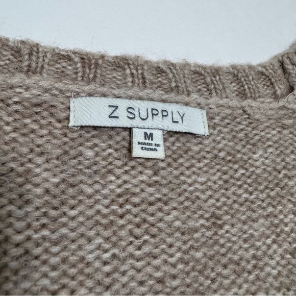 Z Supply Essex Cable Knit Sweater V Neck in Tan Cream Size Medium - Picture 3 of 9
